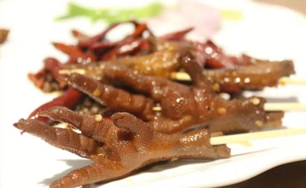 在成都，什么都能成為吃冒菜的理由