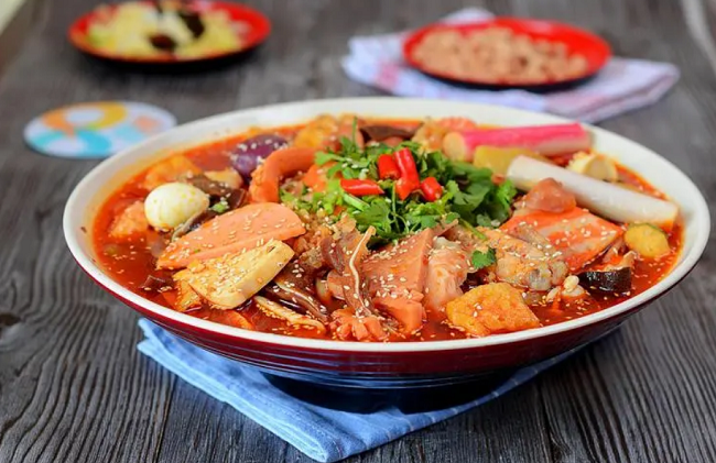冒菜需要投資多少錢(qián)？分析冒菜店開(kāi)店成本
