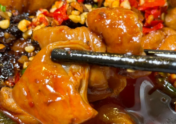 開(kāi)冒菜店：堂食與外賣(mài)哪種模式更合適？