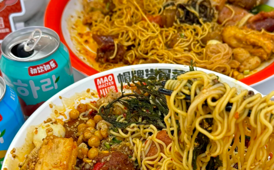 十多萬(wàn)在縣城開(kāi)帽牌貨冒菜店，夠嗎？