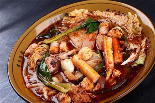 冒菜在哪里開(kāi)比較適合？全面解析冒菜品牌的選址策略